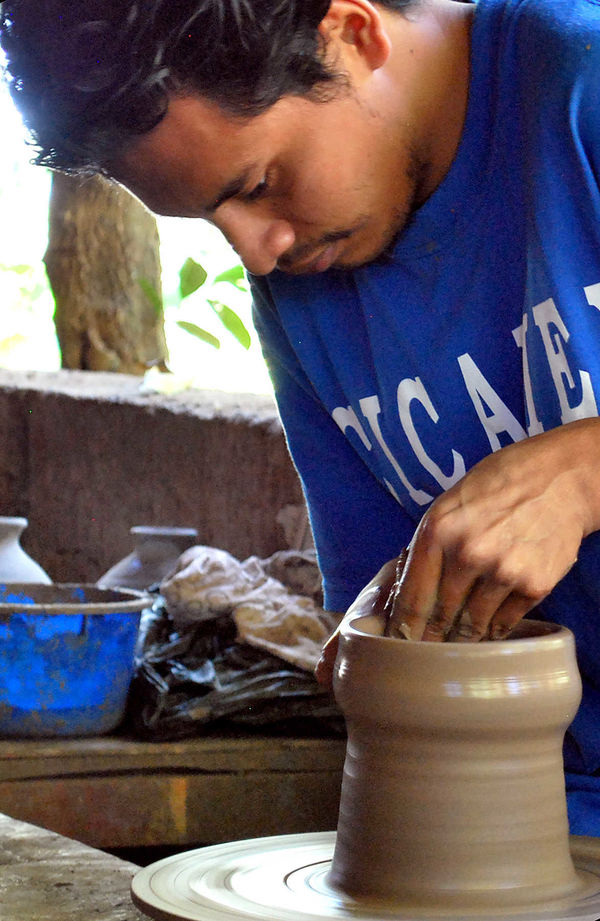 Potter at Work, Nicaragua