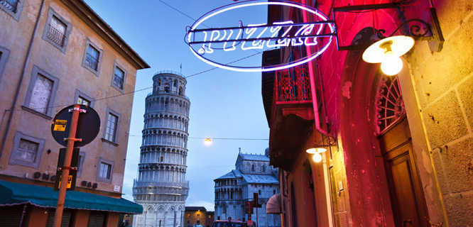 A small, friendly group of 24–28 people — half the size of most tour groups; Full-time services of a professional Rick Steves guide and local experts who will make the fascinating history, art, and culture of France come alive for you; All tours and admissions — at no extra cost — covering at least 14 group sightseeing events • 2-day Paris Museum Pass, allowing free admission.