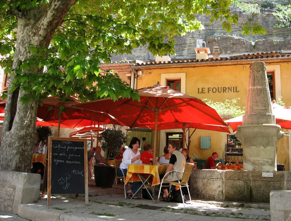 Restaurant in Bonnieux, France