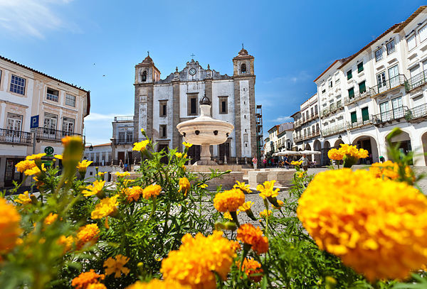 Praça do Giraldo, Évora, Portugal