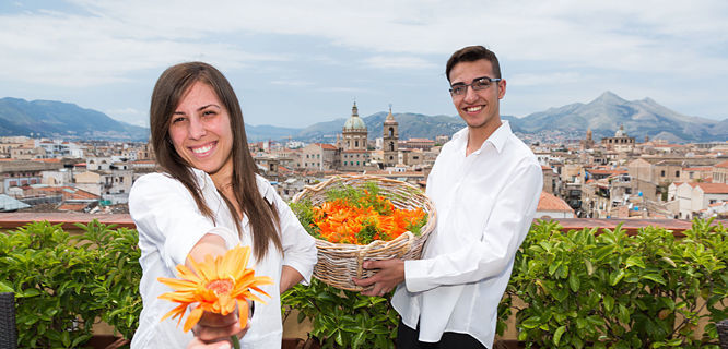 Slide Tour News Slideshow Iso Day 01 Sicily Palermo Rooftop Couple 