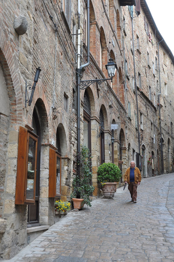 Via Matteotti, Volterra, Italy