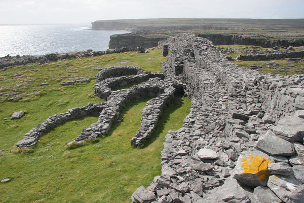 Black Fort (Dún Dúchathair), Inishmore, Aran Islands, Ireland