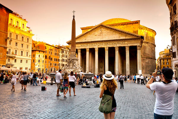 Piazza della Rotonda and the Pantheon, Rome, Italy