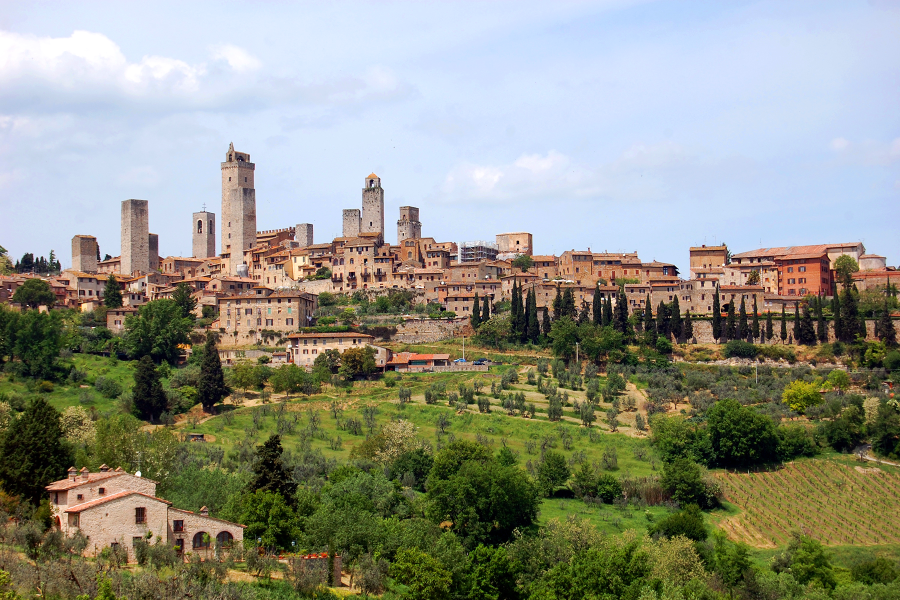 San Gimignano: Tuscany's Powerful, Towerful Town by Rick Steves