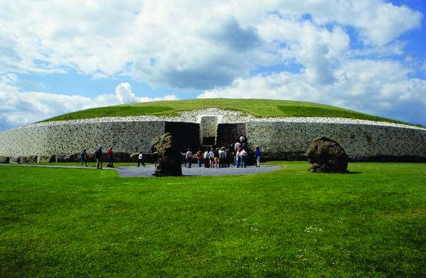 Newgrange tomb at Brú na Bóinne, Boyne Valley, Ireland