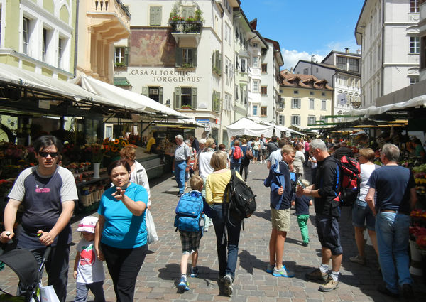 Produce market on  Piazza Erbe / Obstplatz, Bolzano, Italy