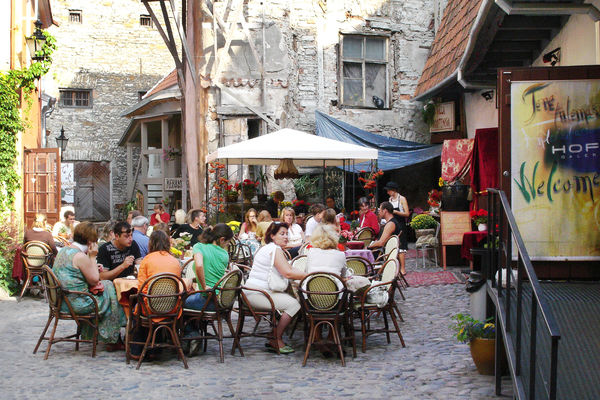 Outdoor dining in the Old Town, Tallinn