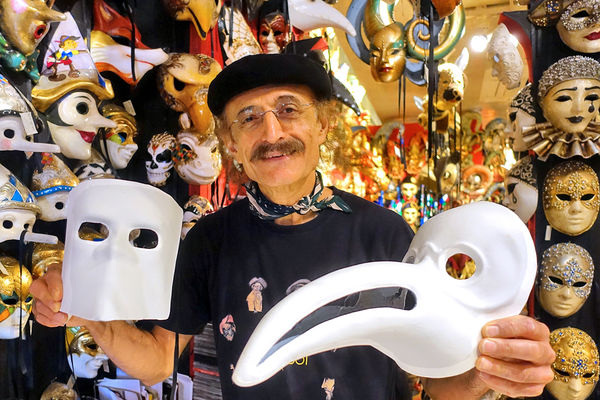 Mask shop, Venice