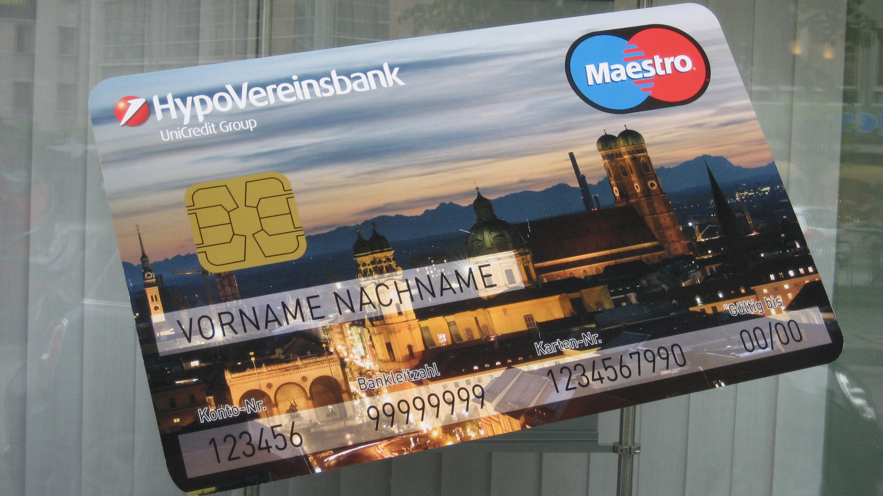 maestro credit card