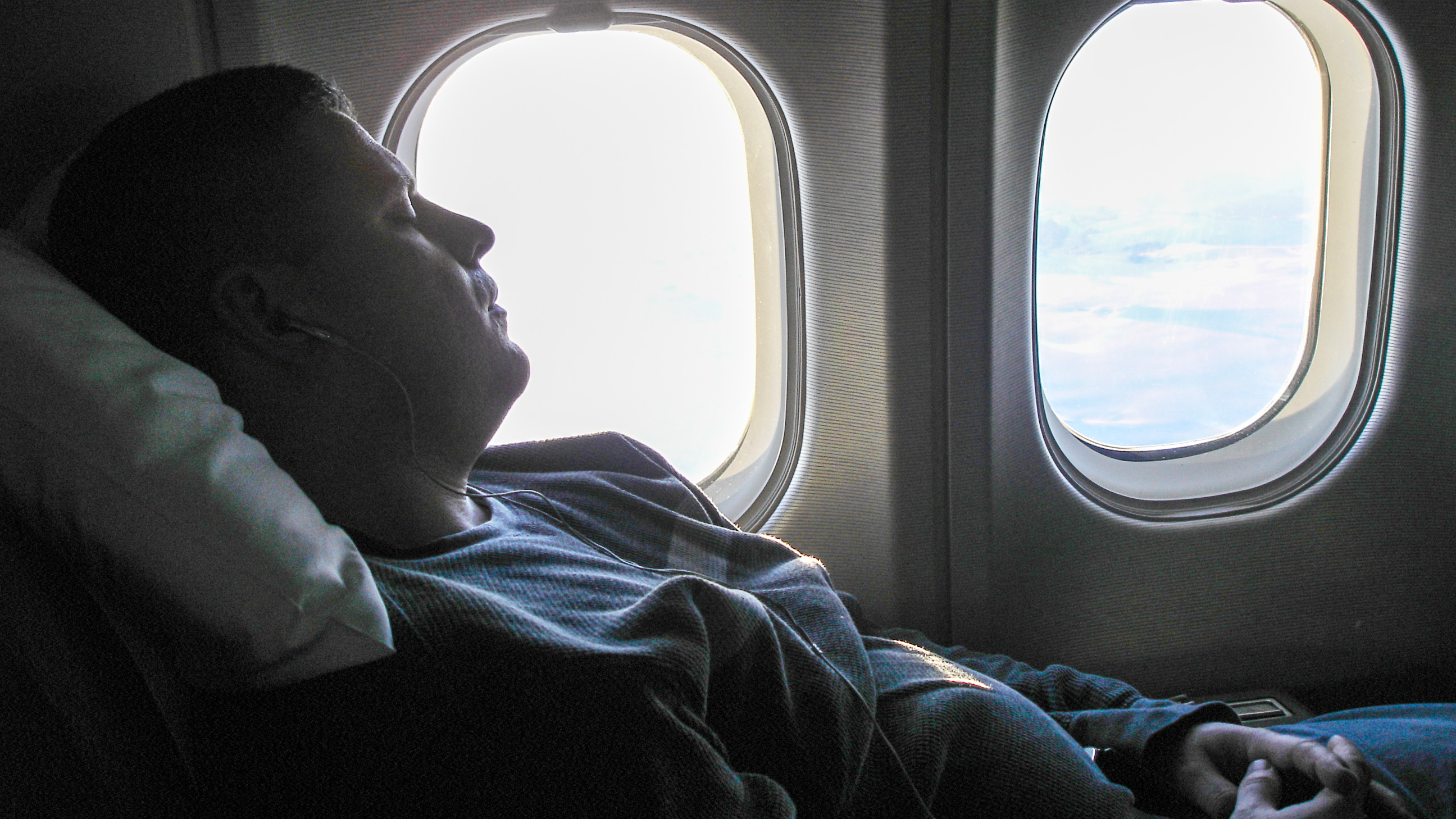 How to sleep on a plane: Everything you need for a restful flight in 2023