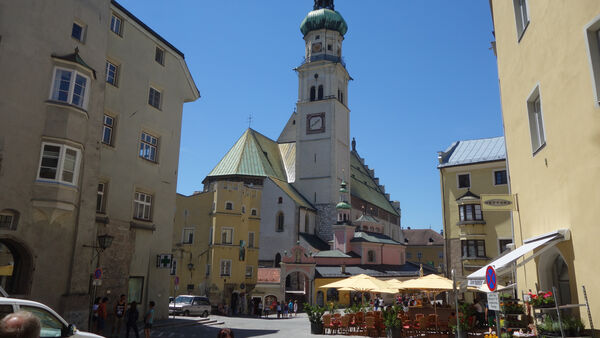 Main square, Hall