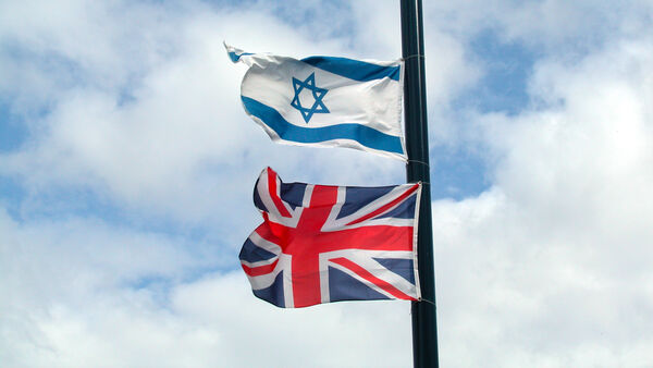 Flags of Israel and Great Britain