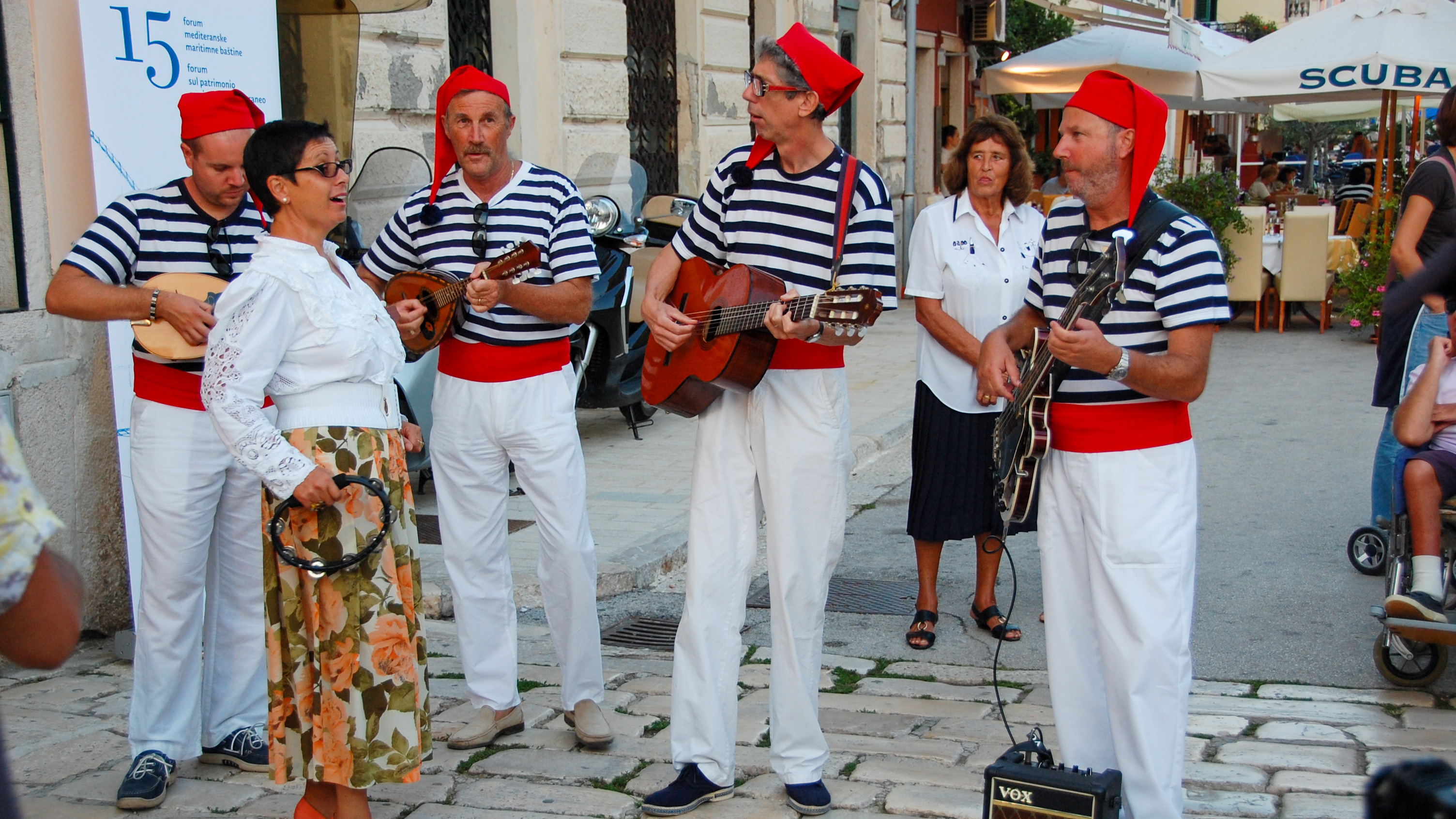 Article Croatia Rovinj Street Musicians 