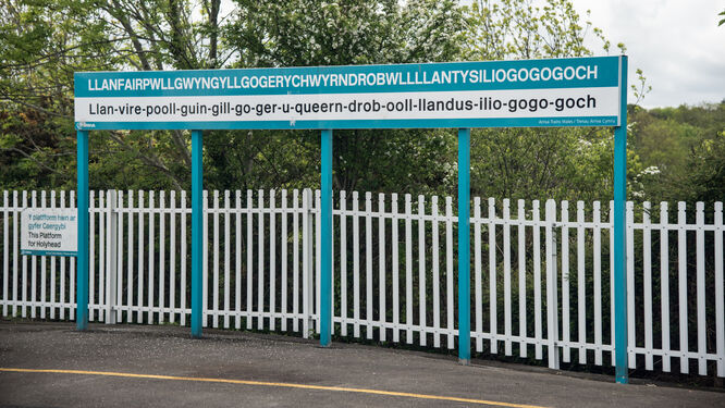 Railway station, Llanfairpwllgwyngyllgogerychwyrndrobwllllantysiliogogogoch, Wales