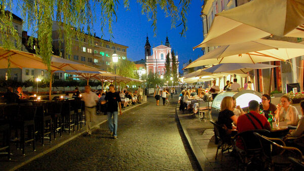 Sidewalk restaurant seating, Ljubljana, Slovenia