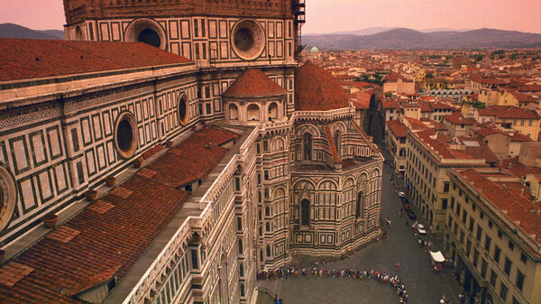 Lining up for the Duomo, Florence, Italy