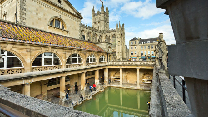 Roman Baths and Bath Abbey