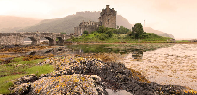 slide-scotland-eilean-donan-castle.jpg