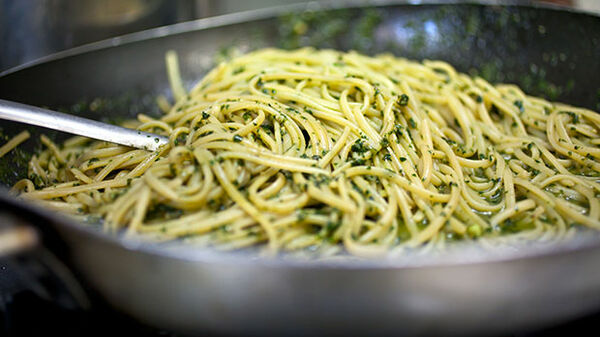 italy-cinque-terre-food-pesto-pasta