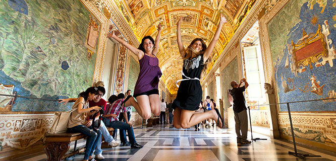 vatican-museums-girls-jumping