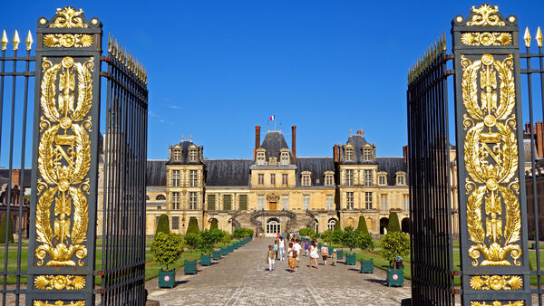  France's Château de Fontainebleau, as seen through the gates to its gardens