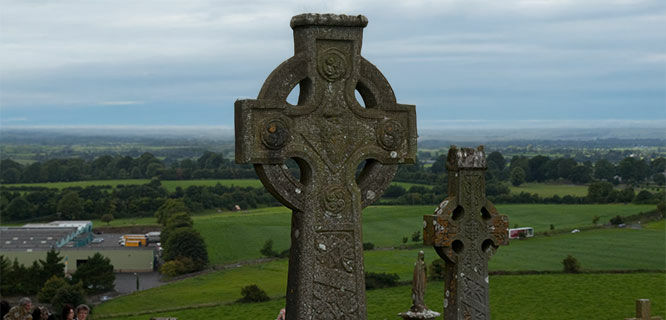 rock-of-cashel-celtic-cross