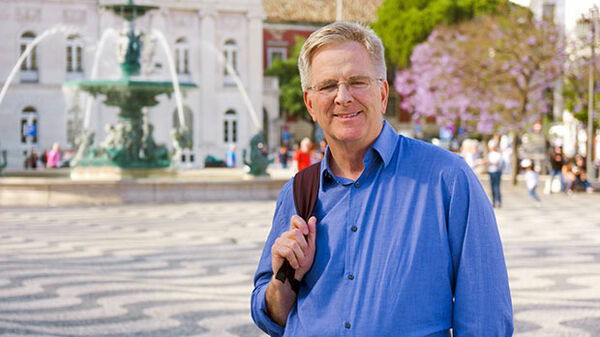 rick-in-lisbon-rossio-square.jpg