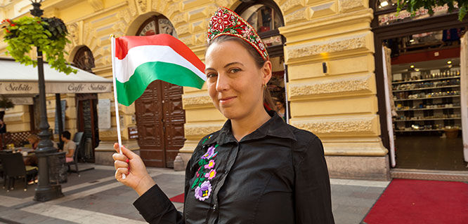 hungarian-girl-with-flag-in-budapest