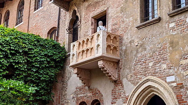 Juliet's balcony, Verona, Italy
