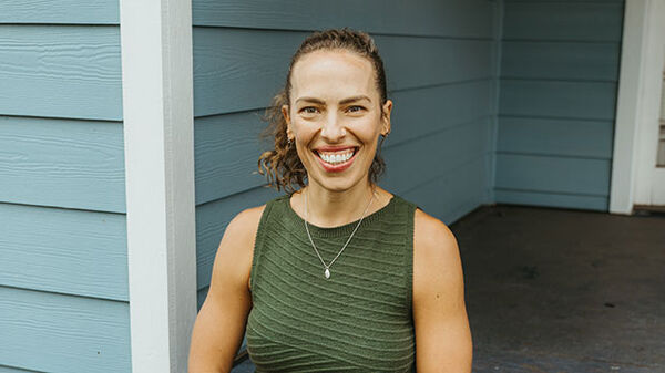 headshot of tour guide gabriella-ylvasdotter