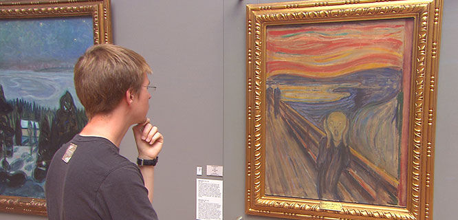 man-viewing-the-scream-painting
