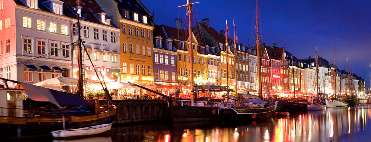 Nyhavn canal at night